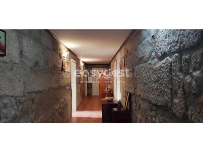 Moradia T11 para Venda em Escalhão Foto 9