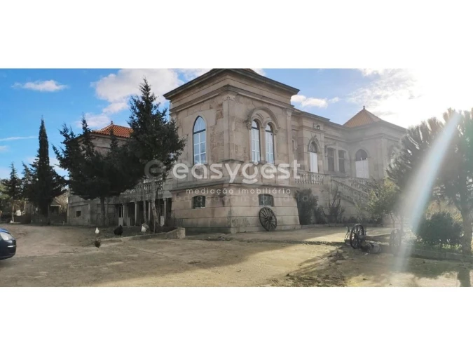 Moradia T11 para Venda em Escalhão Foto 11