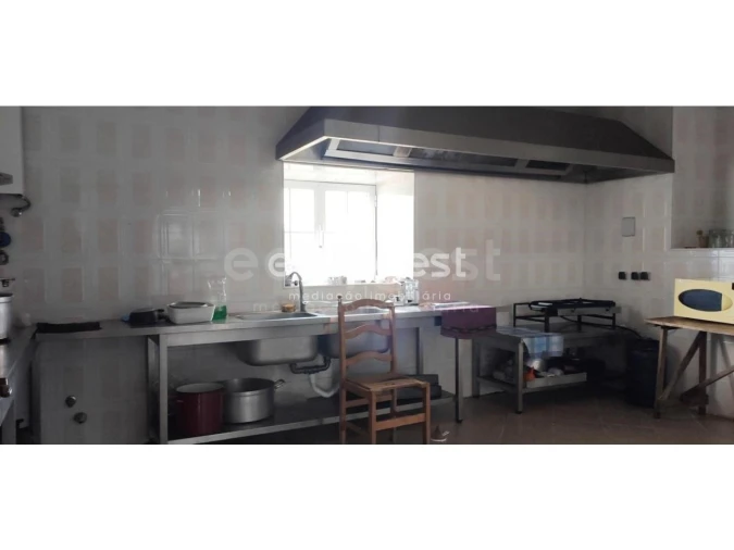 Moradia T11 para Venda em Escalhão Foto 26