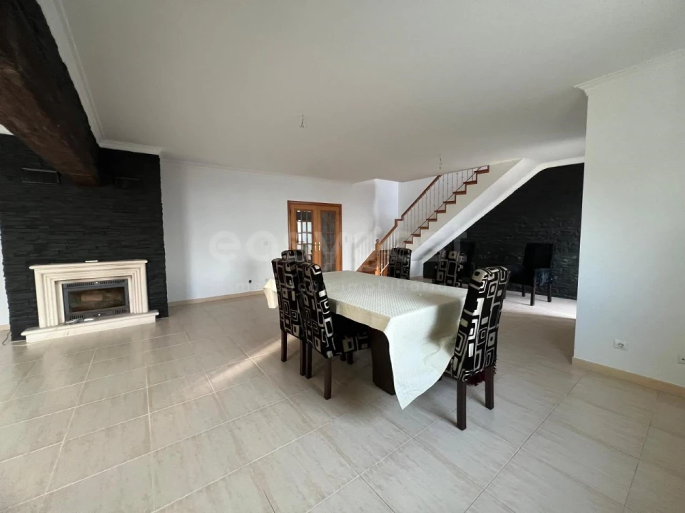 Apartamento T3 para Venda em Alcochete Foto 2