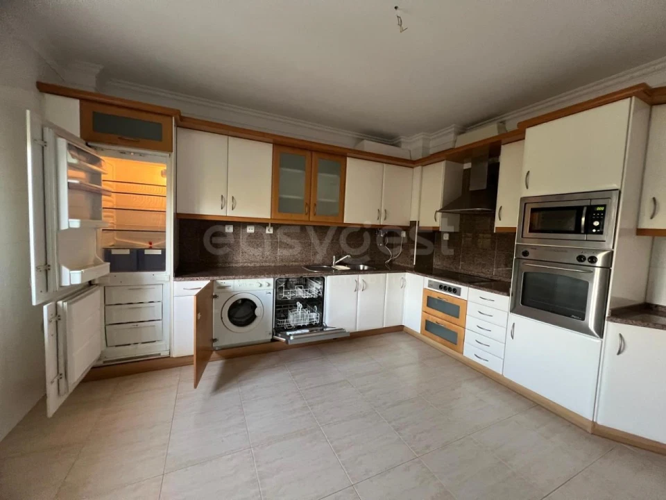 Apartamento T3 para Venda em Alcochete Foto 11