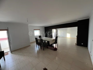 Apartamento T3 para Venda em Alcochete