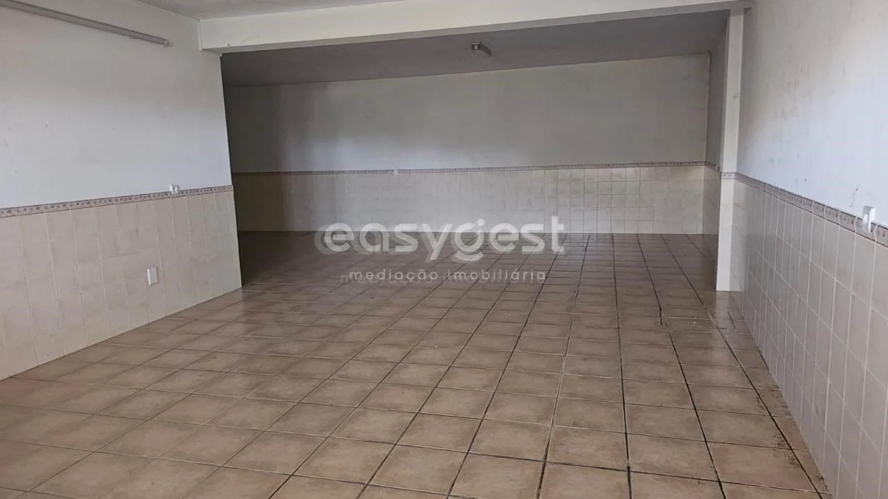 Moradia T4 para Venda em Leiria, Pousos, Barreira e Cortes Foto 4