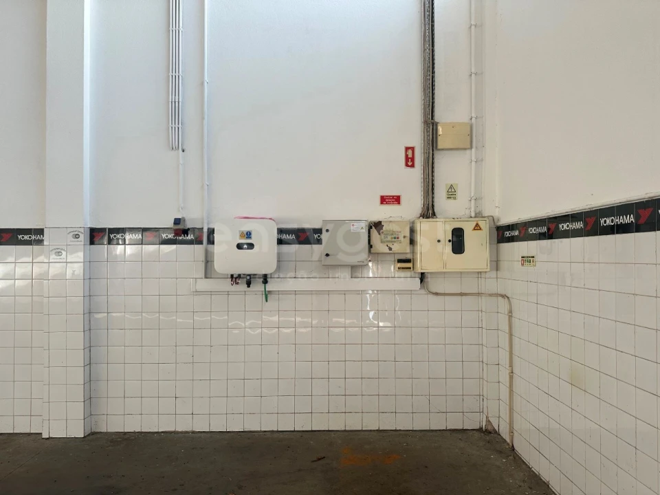 Armazém para Venda em Tornada e Salir do Porto Foto 5
