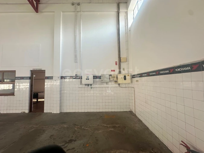 Armazém para Venda em Tornada e Salir do Porto Foto 4