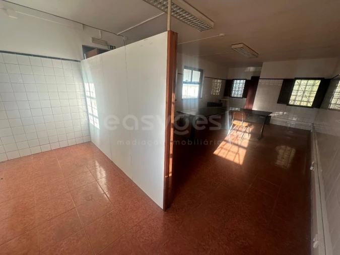 Armazém para Venda em Tornada e Salir do Porto Foto 10