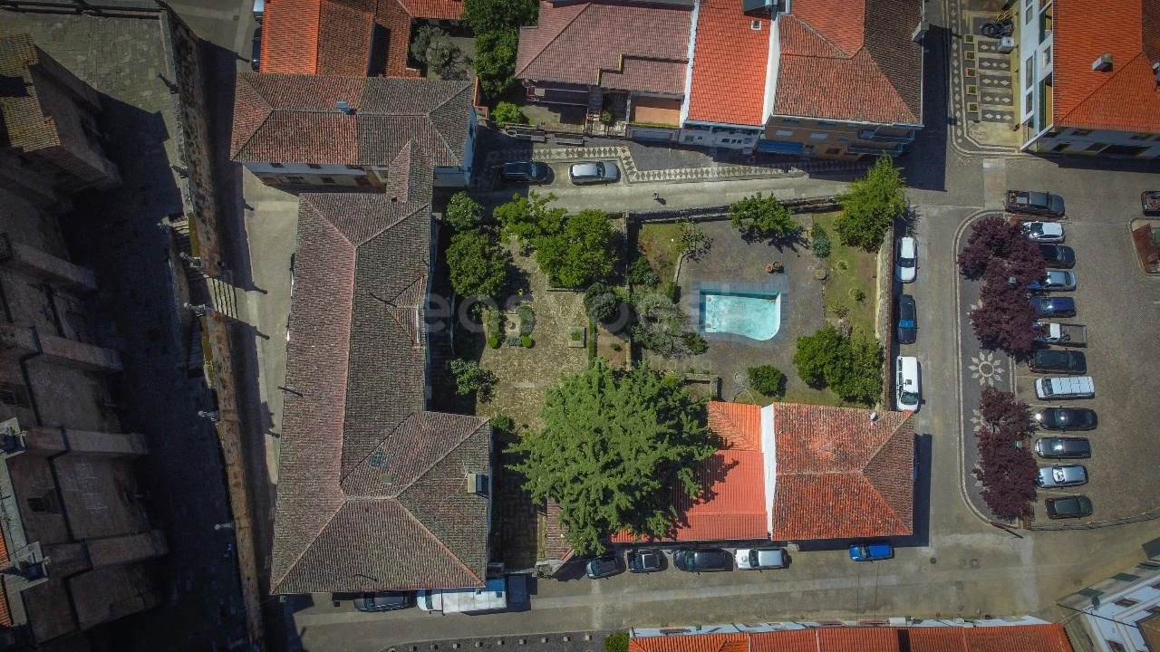 Moradia T7 para Venda em Urros e Peredo dos Castelhanos Foto 6