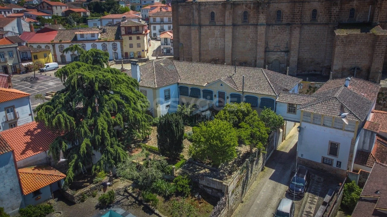 Moradia T7 para Venda em Urros e Peredo dos Castelhanos Foto 8