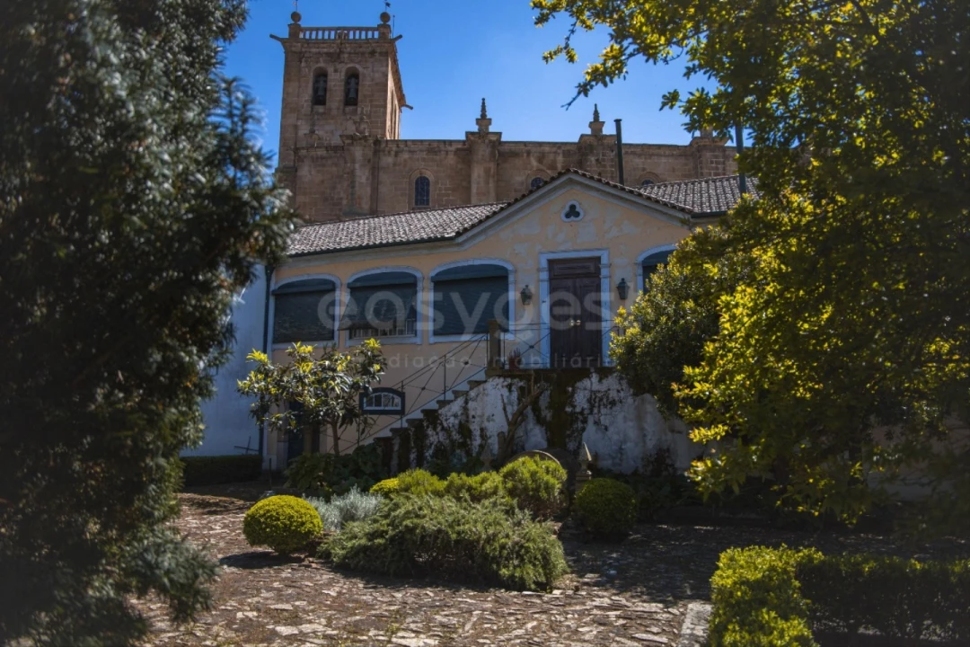 Moradia T7 para Venda em Urros e Peredo dos Castelhanos Foto 10