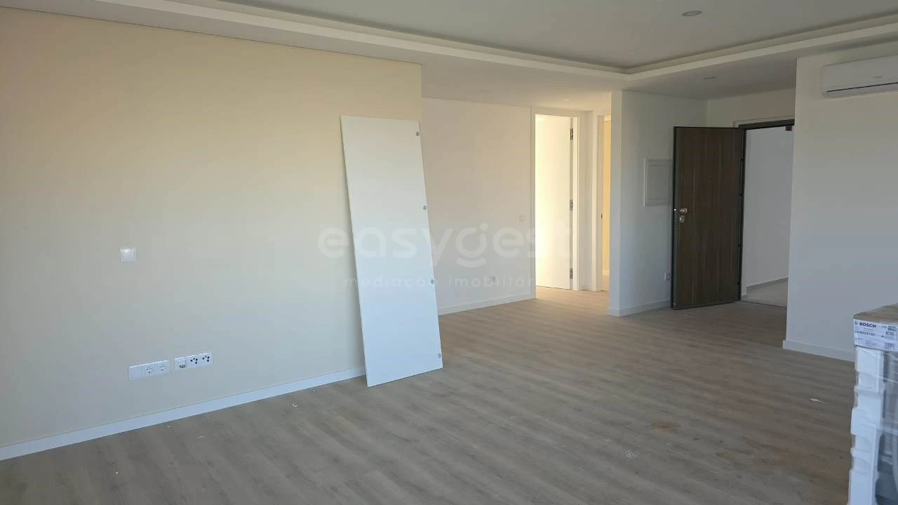 Apartamento T3 para Venda em Ramalhal Foto 6