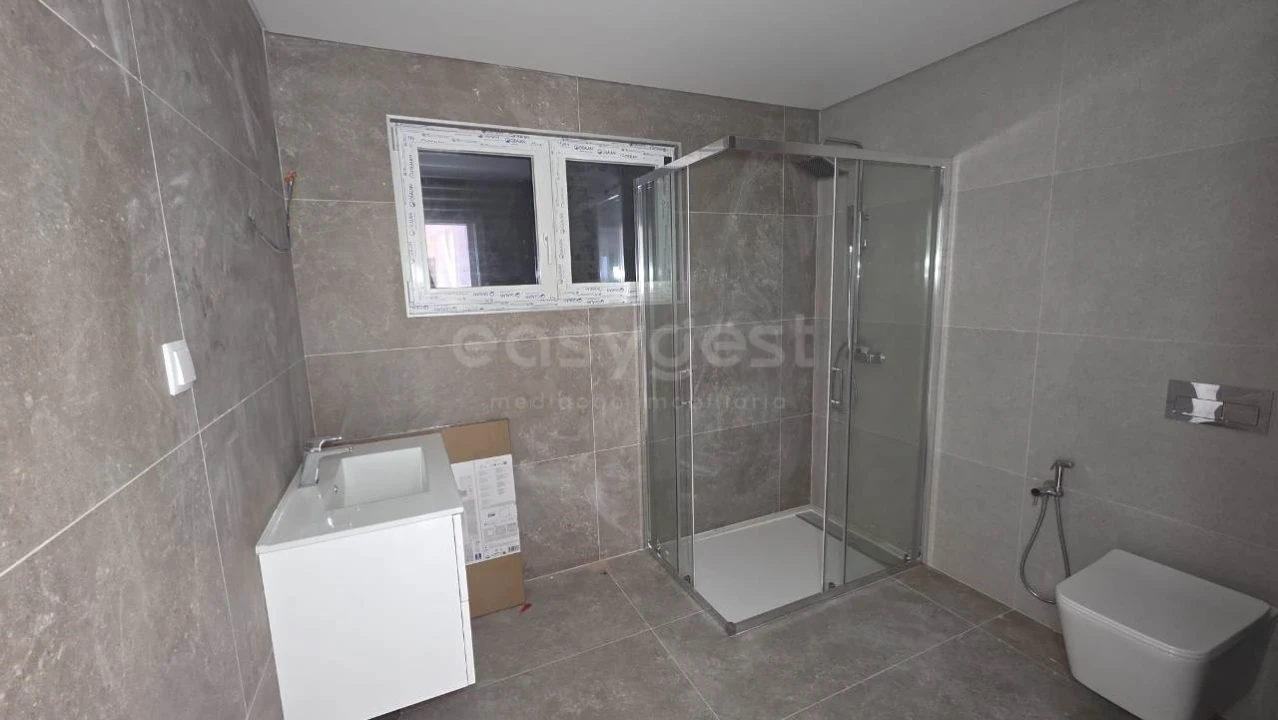 Apartamento T3 para Venda em Ramalhal Foto 8