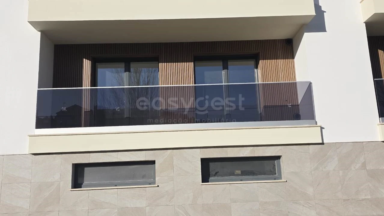 Apartamento T3 para Venda em Ramalhal Foto 17