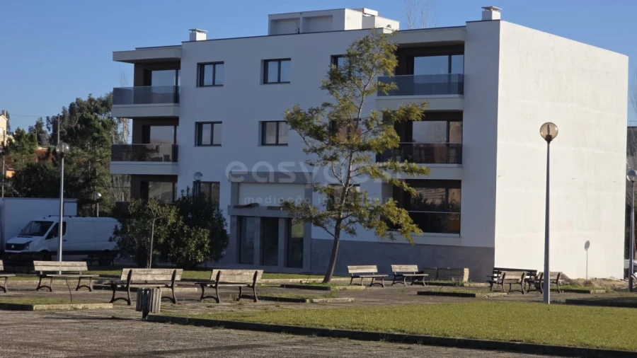 Apartamento T3 para Venda em Ramalhal Foto 2