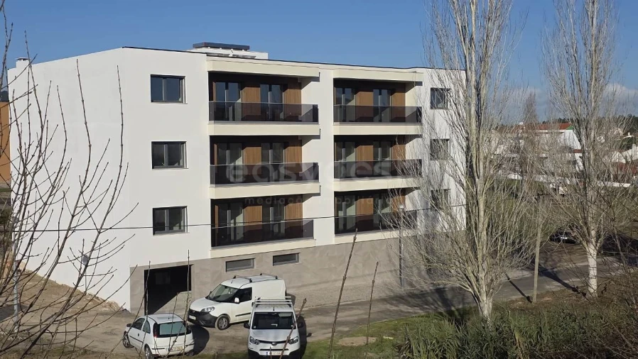 Apartamento T3 para Venda em Ramalhal Foto 23