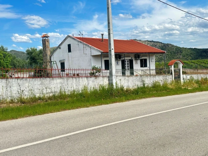 Moradia T3 para Venda em Horta da Vilariça Foto 3