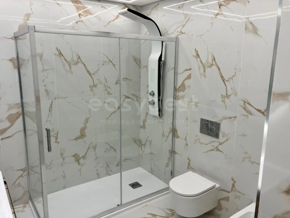 Apartamento T2 para Venda em Quarteira Foto 21