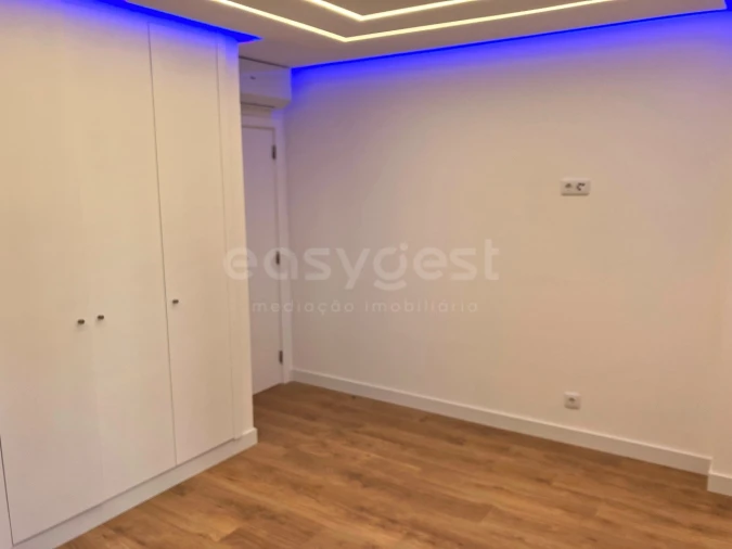 Apartamento T2 para Venda em Quarteira Foto 24