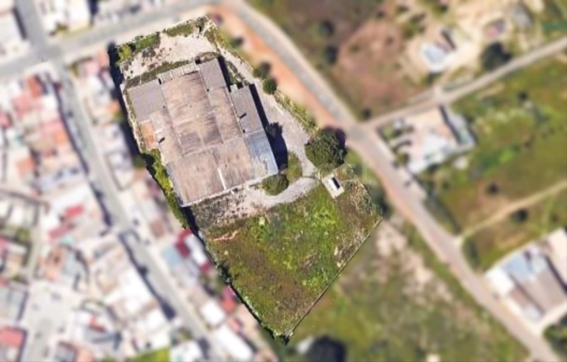 Terreno para Venda em Quelfes Foto 6