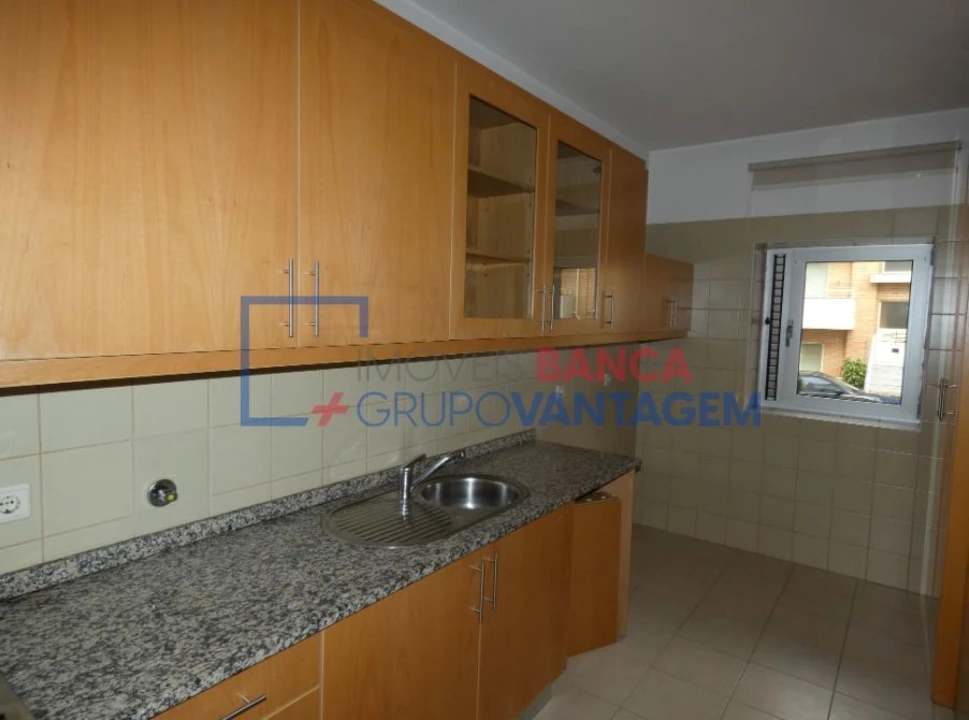 Apartamento T2 para Venda em Aldão Foto 7