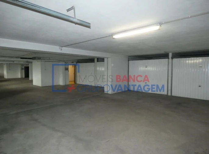 Apartamento T2 para Venda em Aldão Foto 17