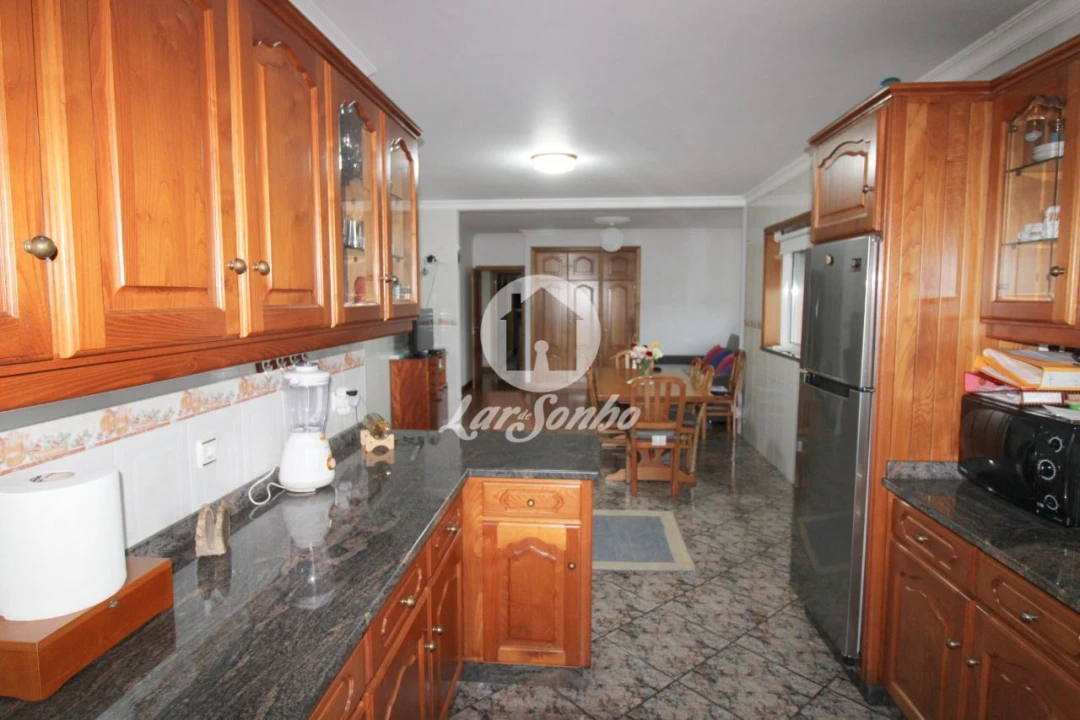 Moradia T7 para Venda em Aver-O-Mar, Amorim e Terroso Foto 2