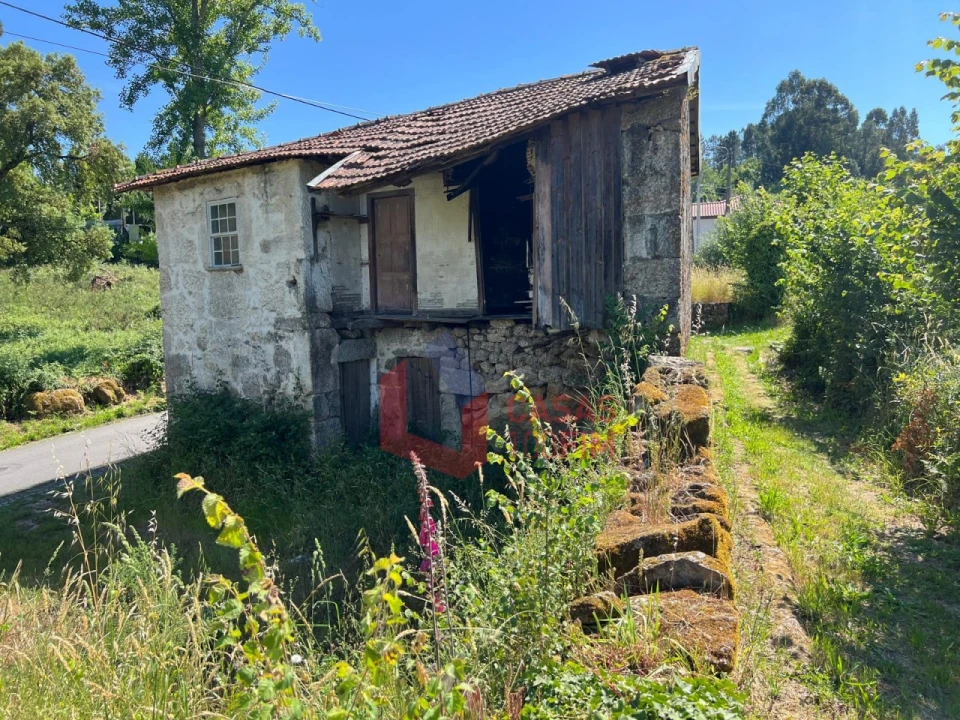 Moradia T6 para Venda em Britelo, Gémeos e Ourilhe Foto 2