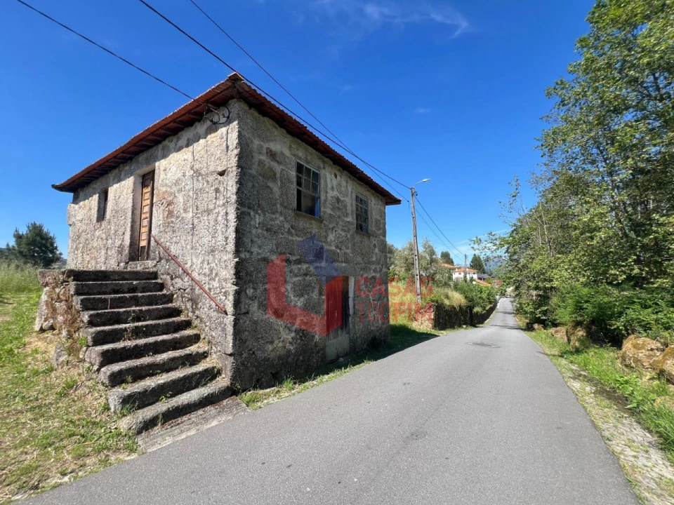 Moradia T6 para Venda em Britelo, Gémeos e Ourilhe Foto 1