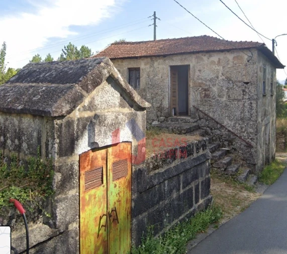 Moradia T6 para Venda em Britelo, Gémeos e Ourilhe Foto 3