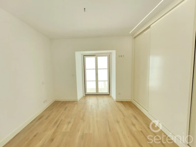Apartamento T1 para Venda em Santo António Foto 9