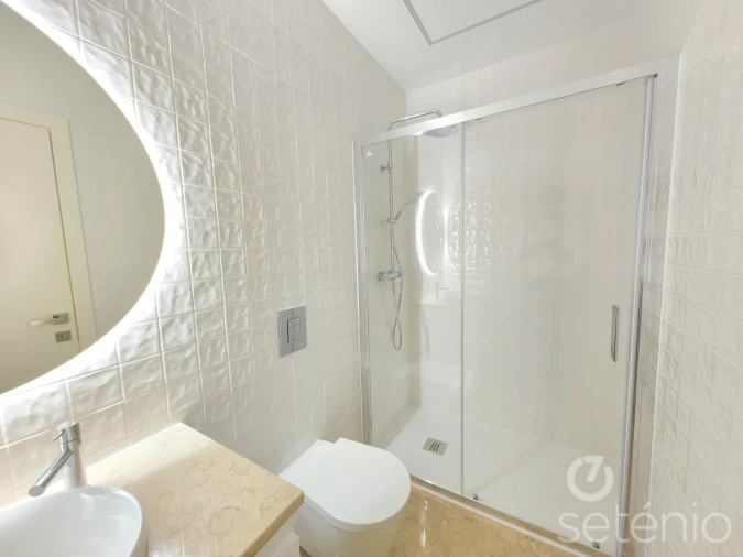 Apartamento T1 para Venda em Santo António Foto 13