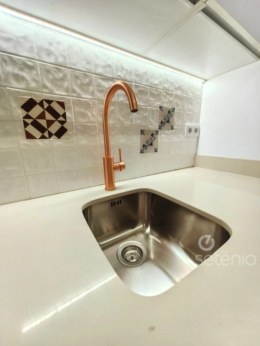 Apartamento T1 para Venda em Santo António Foto 10