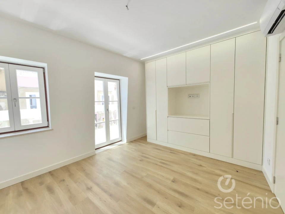 Apartamento T2 para Venda em Santo António Foto 12