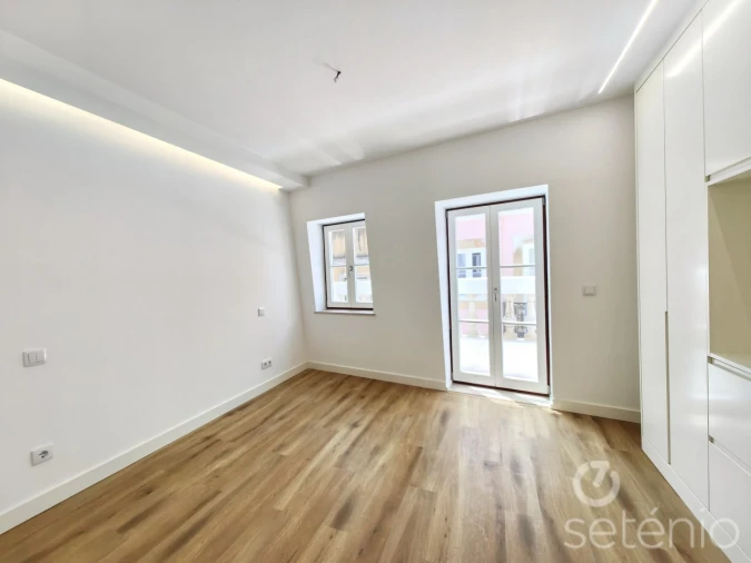 Apartamento T2 para Venda em Santo António Foto 5