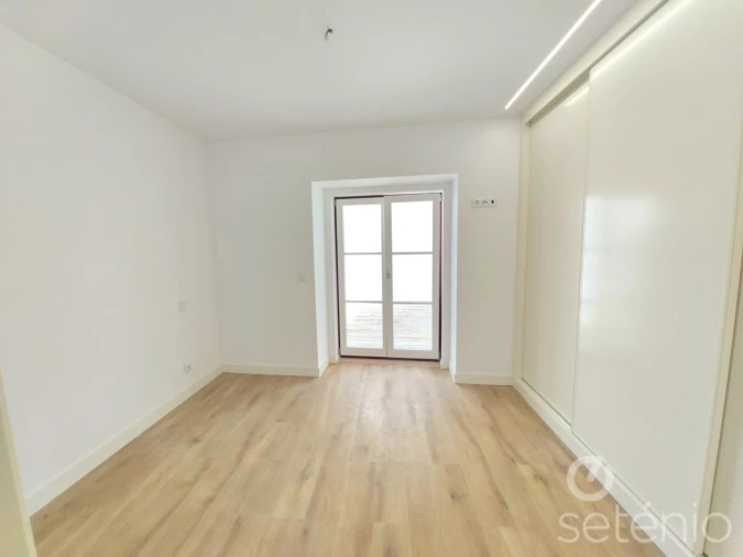 Apartamento T1 para Venda em Santo António Foto 4