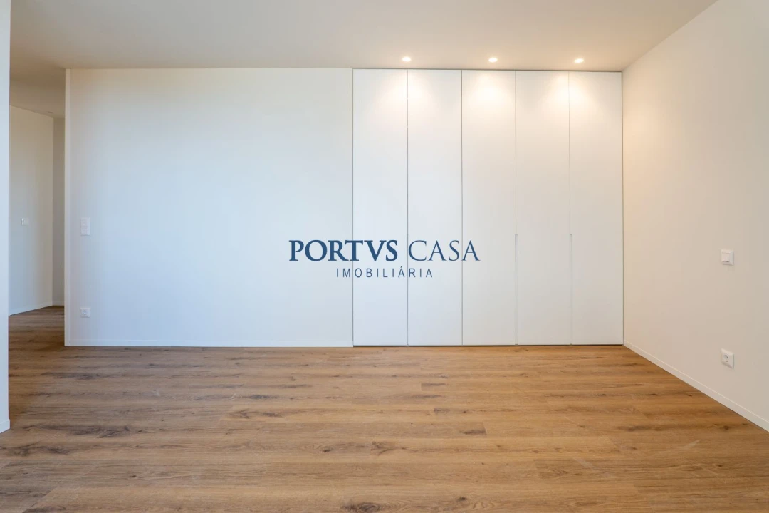 Apartamento T2 para Venda em Mafamude e Vilar do Paraíso Foto 13