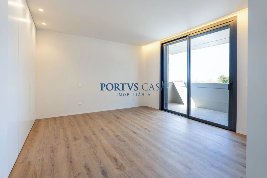 Apartamento T2 para Venda em Mafamude e Vilar do Paraíso Foto 12