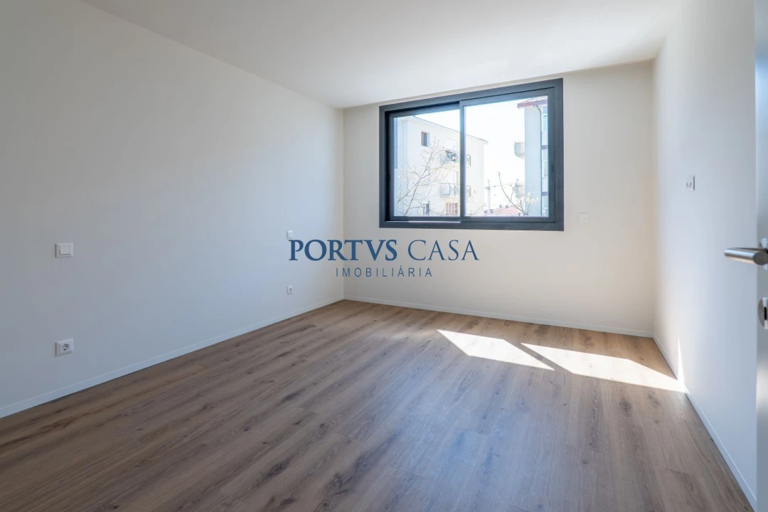 Apartamento T2 para Venda em Mafamude e Vilar do Paraíso Foto 8