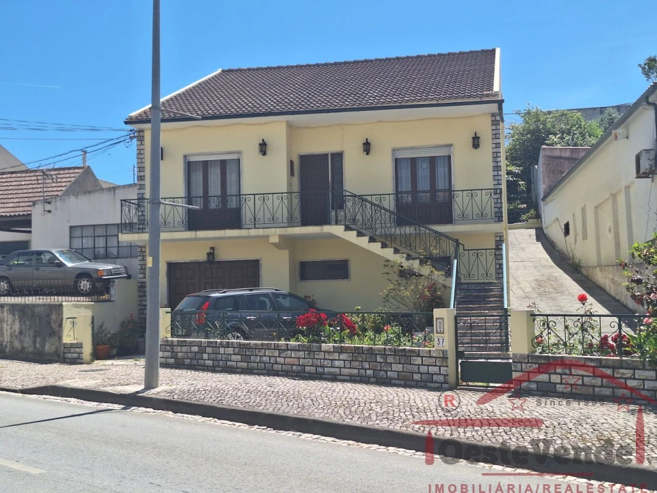 Moradia T3 para Venda em Cadaval e Pêro Moniz Foto 1