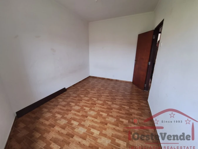 Moradia T3 para Venda em Roliça Foto 9