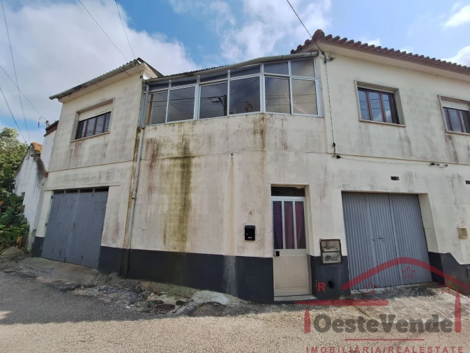 Moradia T3 para Venda em Roliça Foto 1