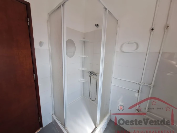 Moradia T3 para Venda em Roliça Foto 16