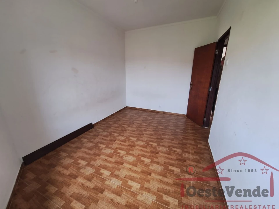 Moradia T3 para Venda em Roliça Foto 9