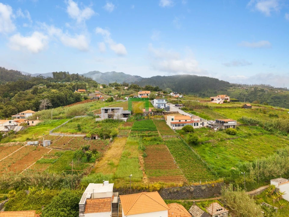 Terreno para Venda em Canhas Foto 11