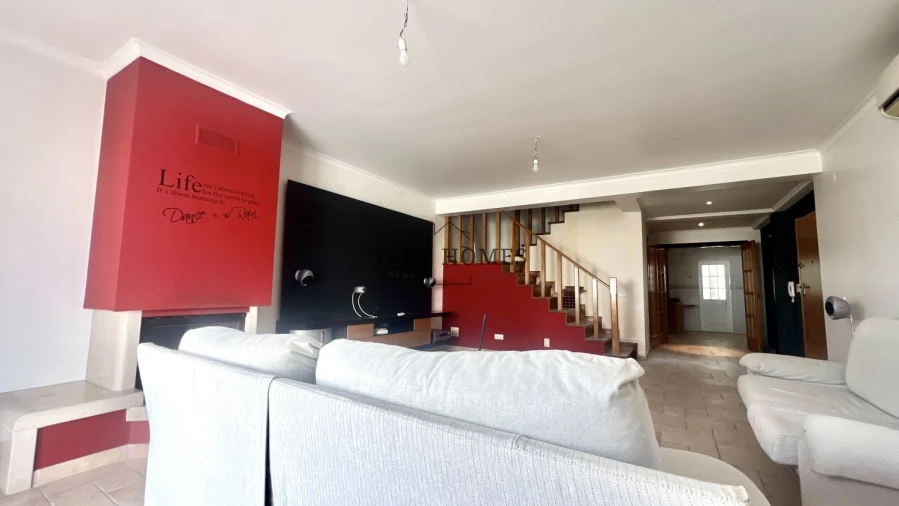 Moradia T4 para Venda em Santo Antonio da Charneca Foto 9