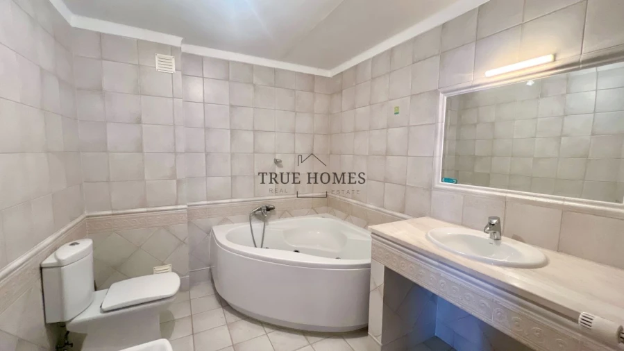 Moradia T4 para Venda em Santo Antonio da Charneca Foto 20