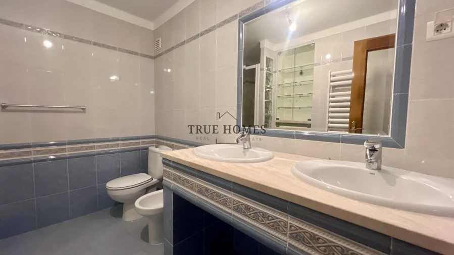 Moradia T4 para Venda em Santo Antonio da Charneca Foto 33