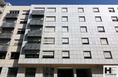 Apartamento T2 para Arrendamento em Campolide