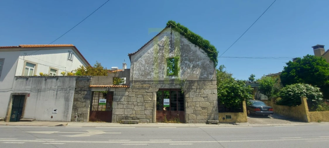Moradia para Venda em Nogueira do Cravo Foto 1