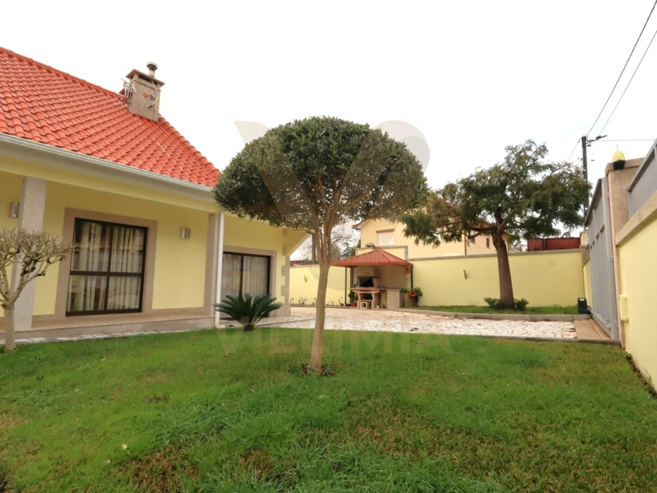 Moradia T4 para Venda em Ardegão, Freixo e Mato Foto 32