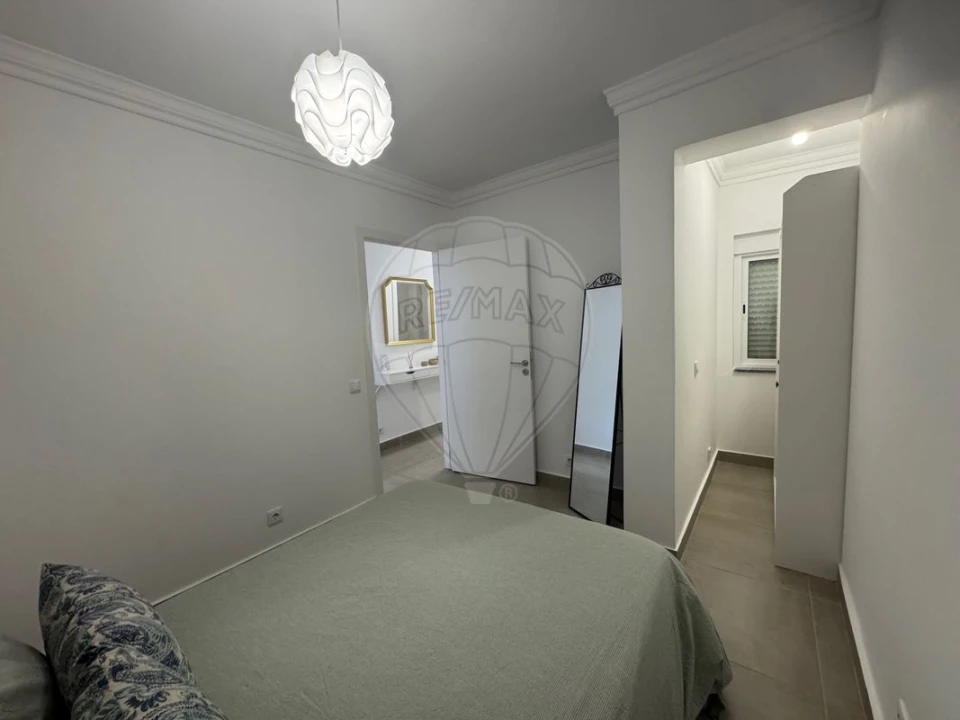 Apartamento T1 para Venda em Vila de Sagres Foto 17